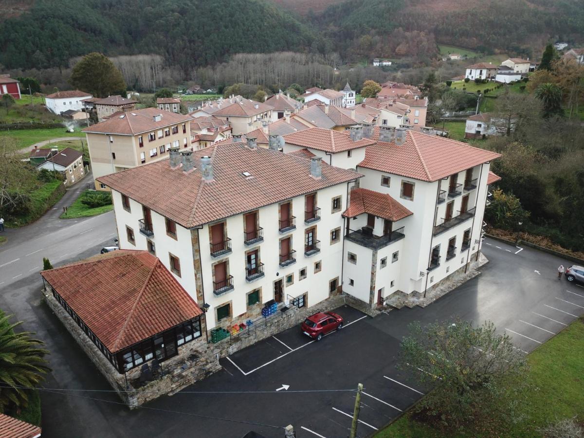 Hotel Valle Las Luinas Soto de Luiña Esterno foto