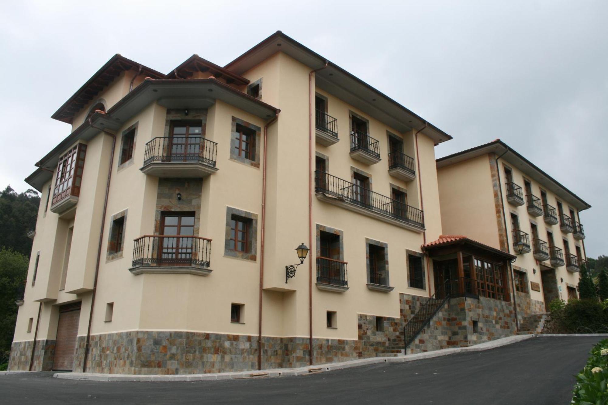 Hotel Valle Las Luinas Soto de Luiña Esterno foto